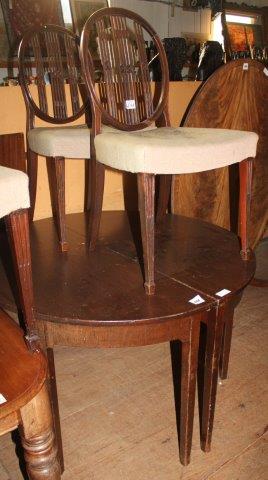Set of 6 Edwardian mahogany dining chairs & George III mahog table(-)
